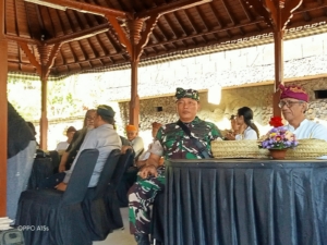 Dampingi Bupati Klungkung, Pjs Danramil Dawan Hadir Di Lounching Dan Bedah Buku Bhaerawa Jnana