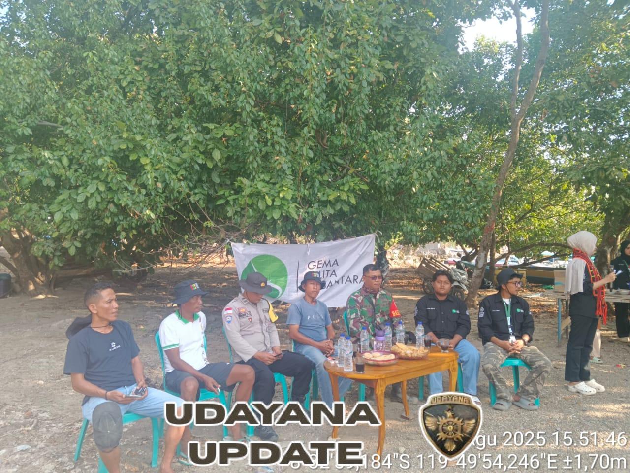 Babinsa Komodo dan Mahasiswa UMY Bersinergi Lestarikan Lingkungan Pesisir