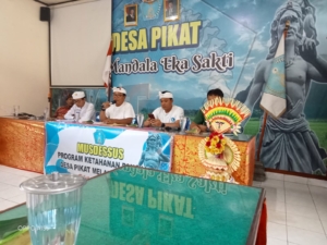 Musdesus Desa Pikat Bahas Hanpangan, Serda Anom Harap Bumdes Mengelola Dengan Baik Dan Trasparan