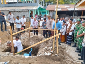 Masyarakat Desa Nanganesa Sambut Antusias Peletakan Batu Pertama Masjid Baru
