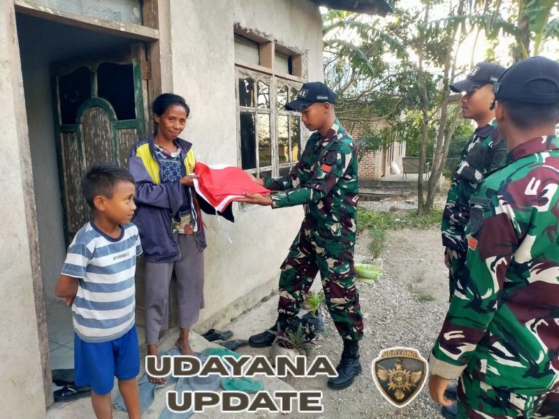 Sambut HUT RI ke 80, Pos Laktutus Bagikan Bendera Untuk Dikibarkan di Rumah Warga Perbatasan