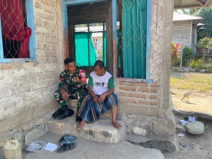 Babinsa Hadir di Tengah Warga, Bangun Sinergi dan Keamanan di Dusun Maurongga