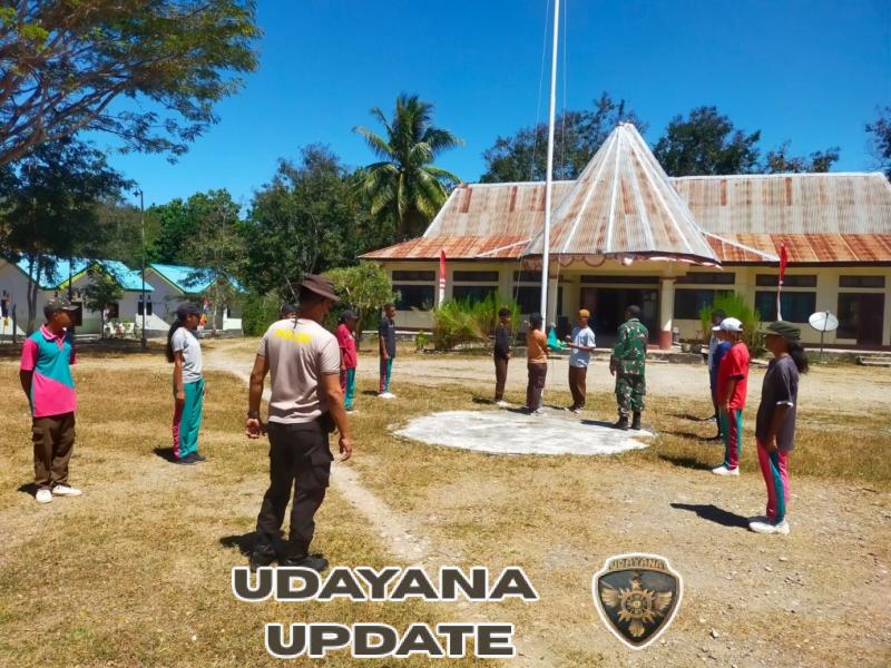 Tingkatkan Disiplin dan Patriotisme, Babinsa dan Bhabinkamtibmas Latih PASKIBRA di Biboki Selatan