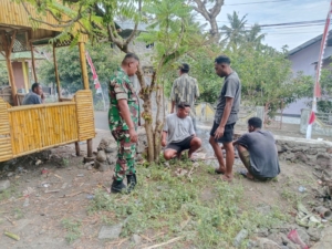 Monitoring dan Pengamanan Wilayah, Babinsa Ende Tunjukkan Peran Aktif Bersama Masyarakat