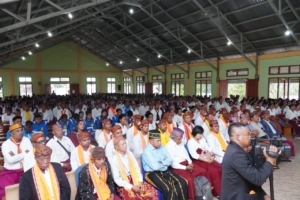Kehadiran TNI Meriahkan Penyambutan Pater RP. Servasius di Paroki Narang