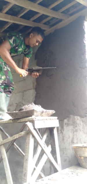 Peran Aktif Perbekel dan Warga Batuan Sukseskan Program RTLH TMMD 125