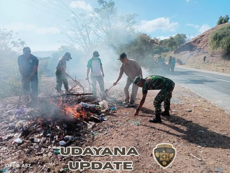 Forkopimka Lambu dan Mahasiswa KKN Kompak Jaga Kebersihan Desa