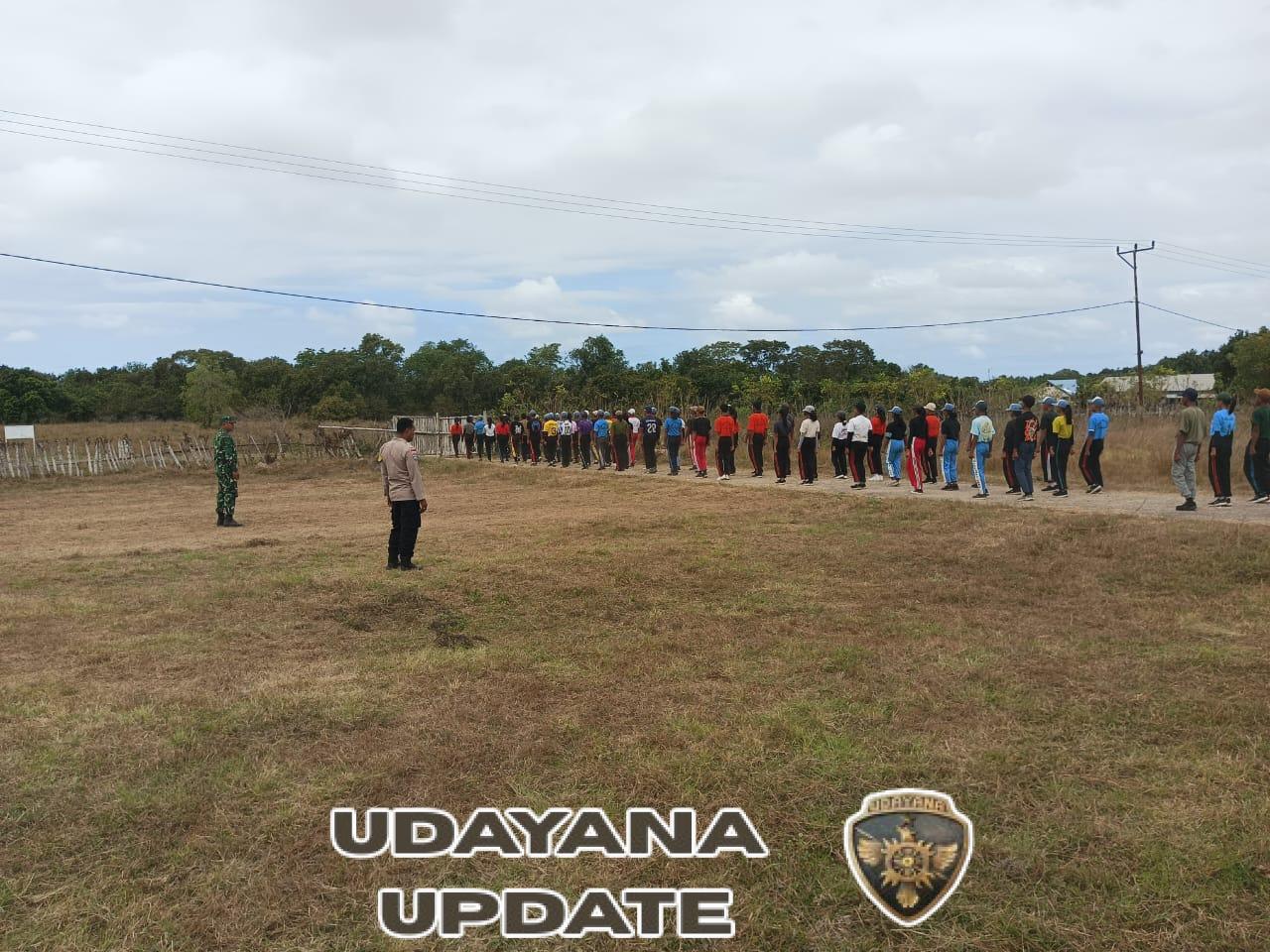 Sambut HUT RI Ke 80, Siswa SMK Negeri 1 dan Negeri 3 Dilatih Babinsa Pahunga Lodu