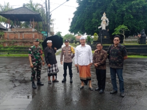 Wujud Kepedulian Lingkungan, Babinsa Siangan Kawal Sosialisasi Pengelolaan Sampah