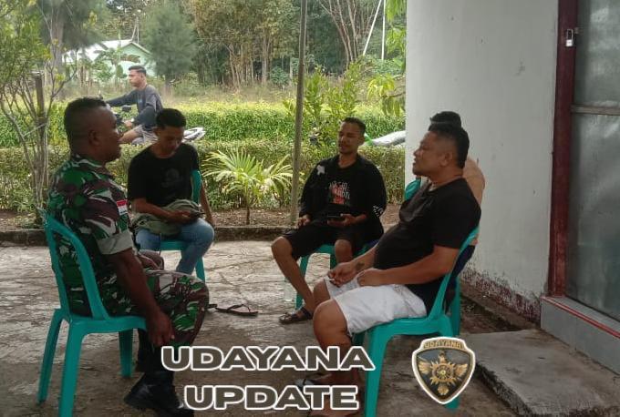 Lewat Komsos, Babinsa Serda Hendrikus G. Patty Dorong Pemuda Desa Sallu Jadi Agen Perubahan