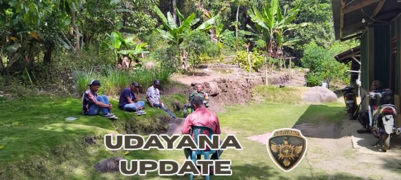 Babinsa Koramil 1602-03/Detusoko Berikan Rasa Aman Lewat Komsos dan Monitoring Wilayah Mukureku