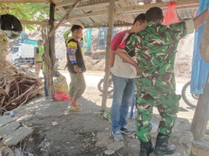 Pengamanan Proyek Strategis, Babinsa Kodim 1602/Ende Jaga Ketertiban di Lokasi Penggusuran