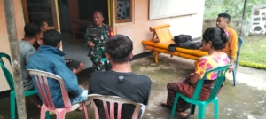 Babinsa Desa Demulaka Sambut Antusias Masyarakat dengan Kegiatan Pamwil dan Komsos