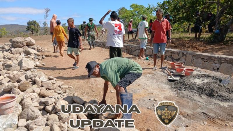 TNI dan Masyarakat Bahu Membahu Kebut Pengerjaan Sasaran Fisik Pembangunan Jalan