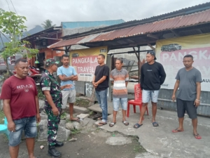 Kodim 1602/Ende: Babinsa Selalu Hadir Awasi Keamanan dan Dampingi Masyarakat