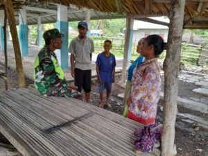 Serka Felix De Jesus Gelar Komsos di Nifutasi, Ingatkan Pentingnya Keamanan dan Kebersihan