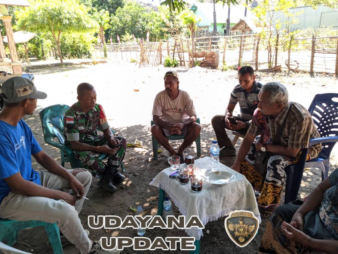 Babinsa Koramil 1618-03/Insut Sertu Albino Leki Lakukan Monitoring dan Komsos di Desa Humusu Wini