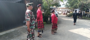 Kawal Upacara Ngaben Massal, Danramil dan Babinsa Wujudkan Kehadiran TNI di Tengah Rakyat