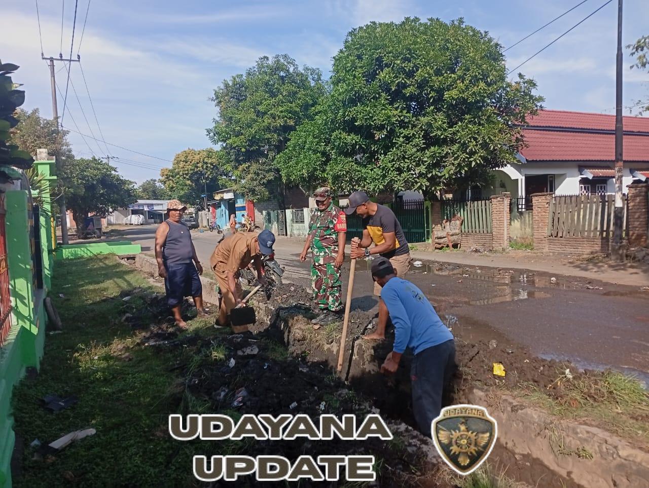 Babinsa Koramil 1614-04/Kilo Ajak Warga Dusun Kambu Gotong Royong Sambut HUT RI ke-80