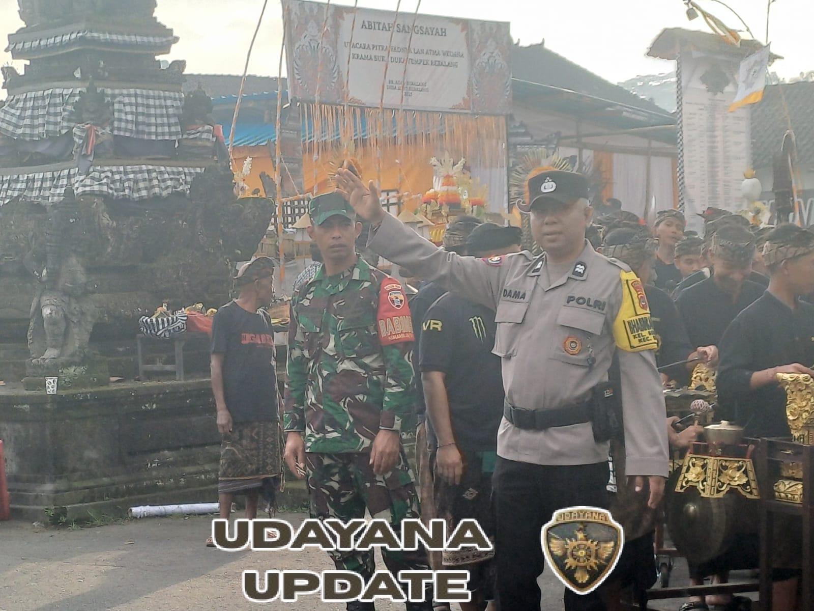 Babinsa Bebalang Bersama Aparat Gabungan Amankan Prosesi Adat Ngagah Jelang Ngaben Massal di Setra Bebalang