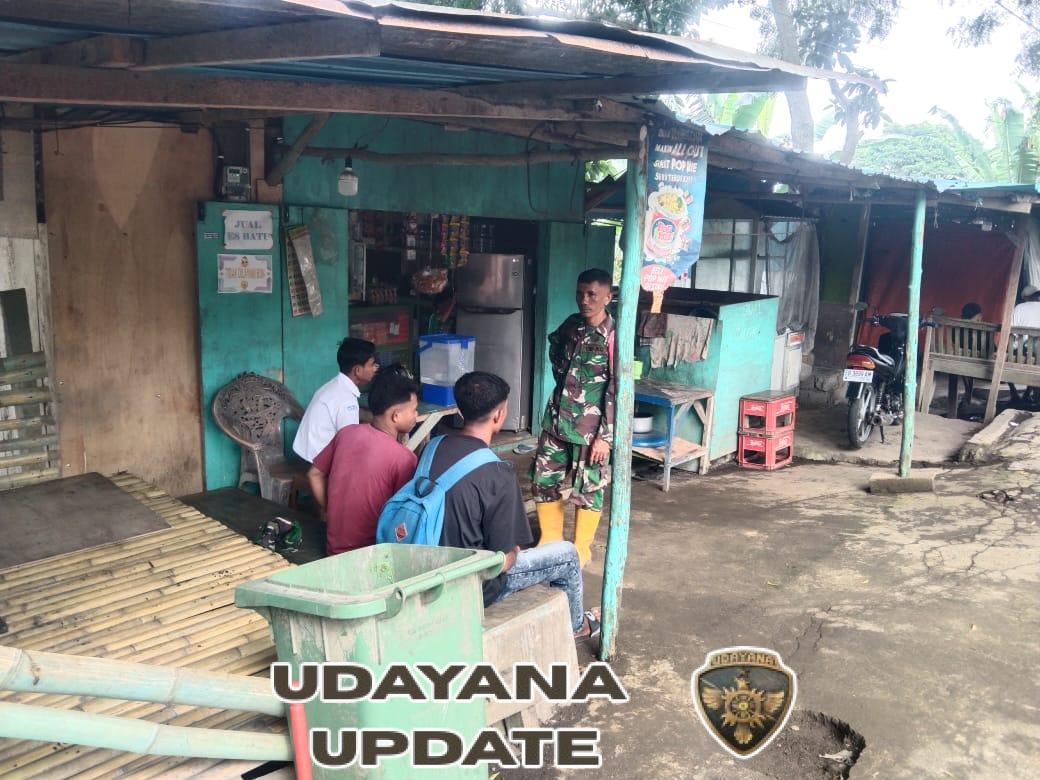 Babinsa Wolowaru Intensifkan Komsos dan Pamwil Demi Keamanan Desa Mbuliwaralau