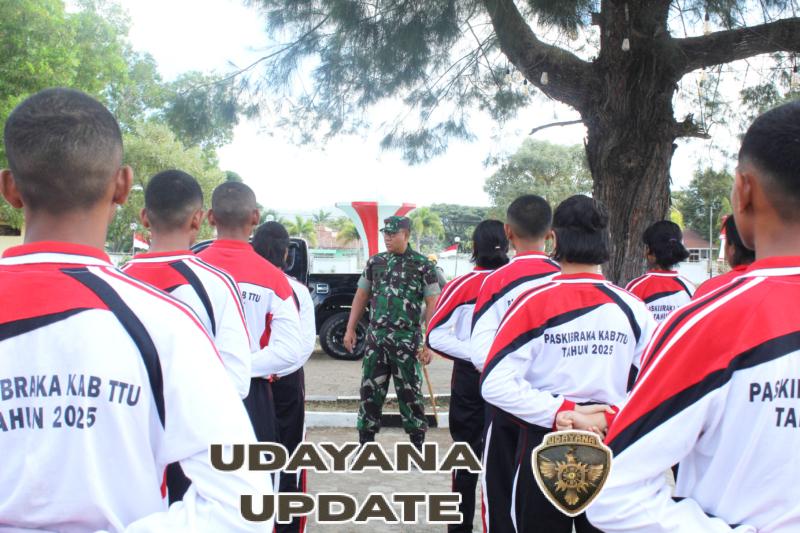 Dandim 1618/TTU Berikan Semangat Dan Nilai Kepemimpinan kepada Anggota Paskibraka Kab. TTU