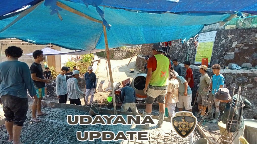 Gotong Royong TNI dan Masyarakat Wujudkan Infrastruktur Desa