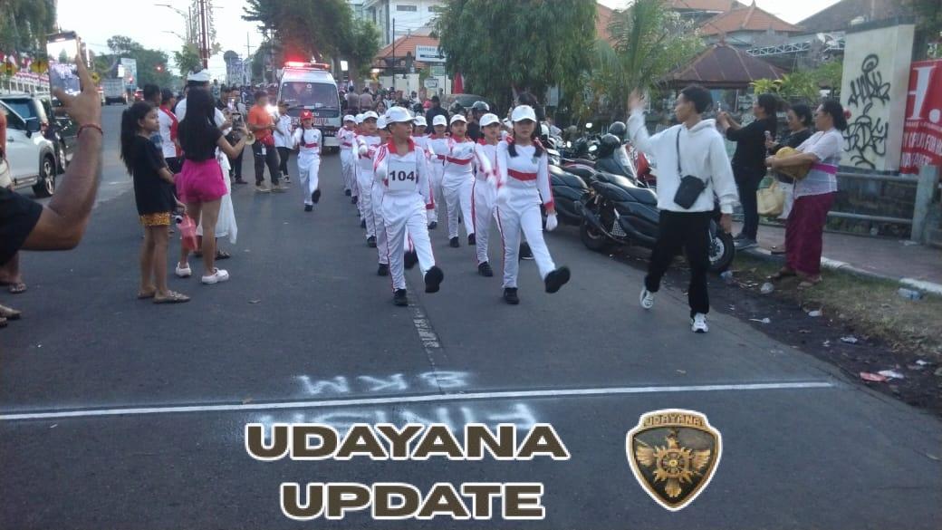 Babinsa Hadir, Lomba Gerak Jalan 8 Km Berlangsung Aman dan Meriah