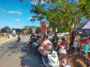 Wujudkan Keamanan dan Sportivitas Babinsa PAM Pertandingan Sepak Bola