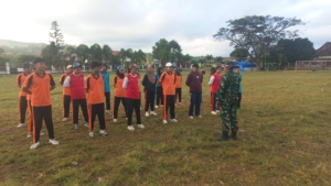 Paskibra Lunyuk Mulai Latihan, Koramil 1607-07 dan Polsek Turun Langsung