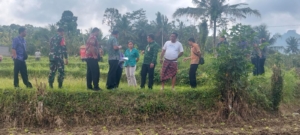 Wujudkan Tata Kelola Sampah Yang Baik, Babinsa Tegak Dampingi Peninjauan Lokasi Pembangunan TPS3R