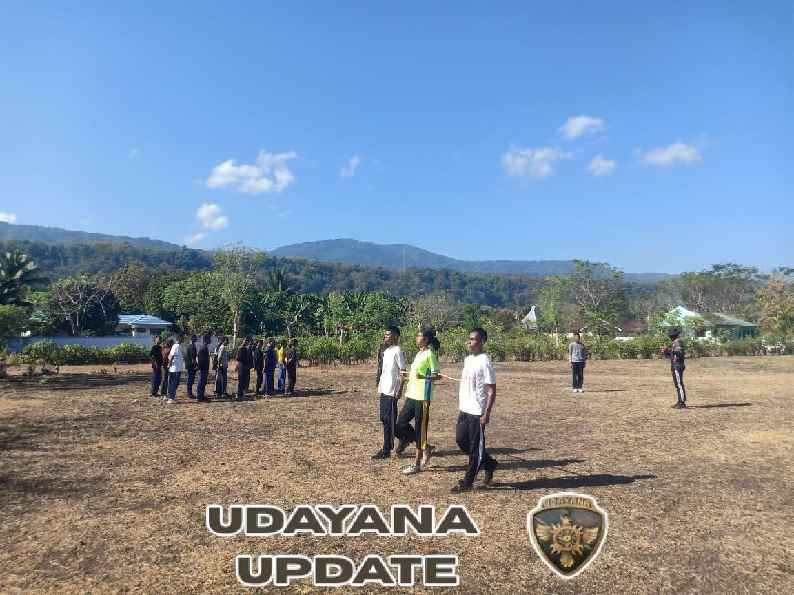 Babinsa Alor Barat Laut Latih Calon Paskibraka Sambut HUT RI ke-80