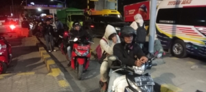 Gangguan Sistem Ferrizy Sebabkan Kemacetan di Pelabuhan Poto Tano