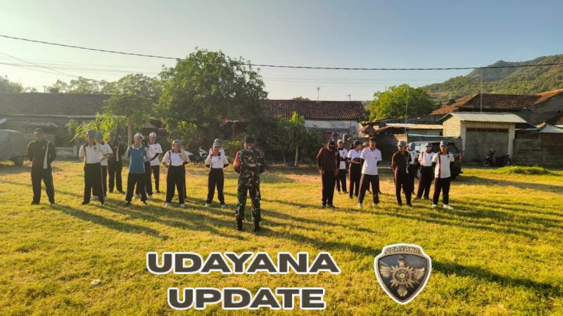 Sinergi Babinsa dan Bhabinkamtibmas Banyupoh: Bentuk Karakter Disiplin Paskibra Jelang HUT RI ke-80.