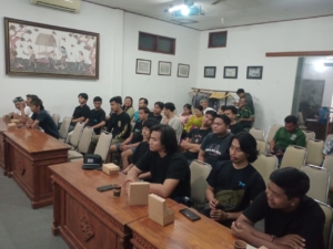 Pasiterdim Gianyar Dampingi Penyuluhan Narkoba, Perbekel Batuan Apresiasi Langkah TMMD