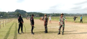 TNI dan Warga Bersinergi Jaga Ketertiban Turnamen Pacuan Kuda di Sumba Barat