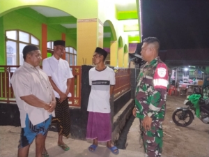 Ronda Malam Babinsa di Desa Tonda hingga Tambe, Wujud Sinergi dengan Masyarakat