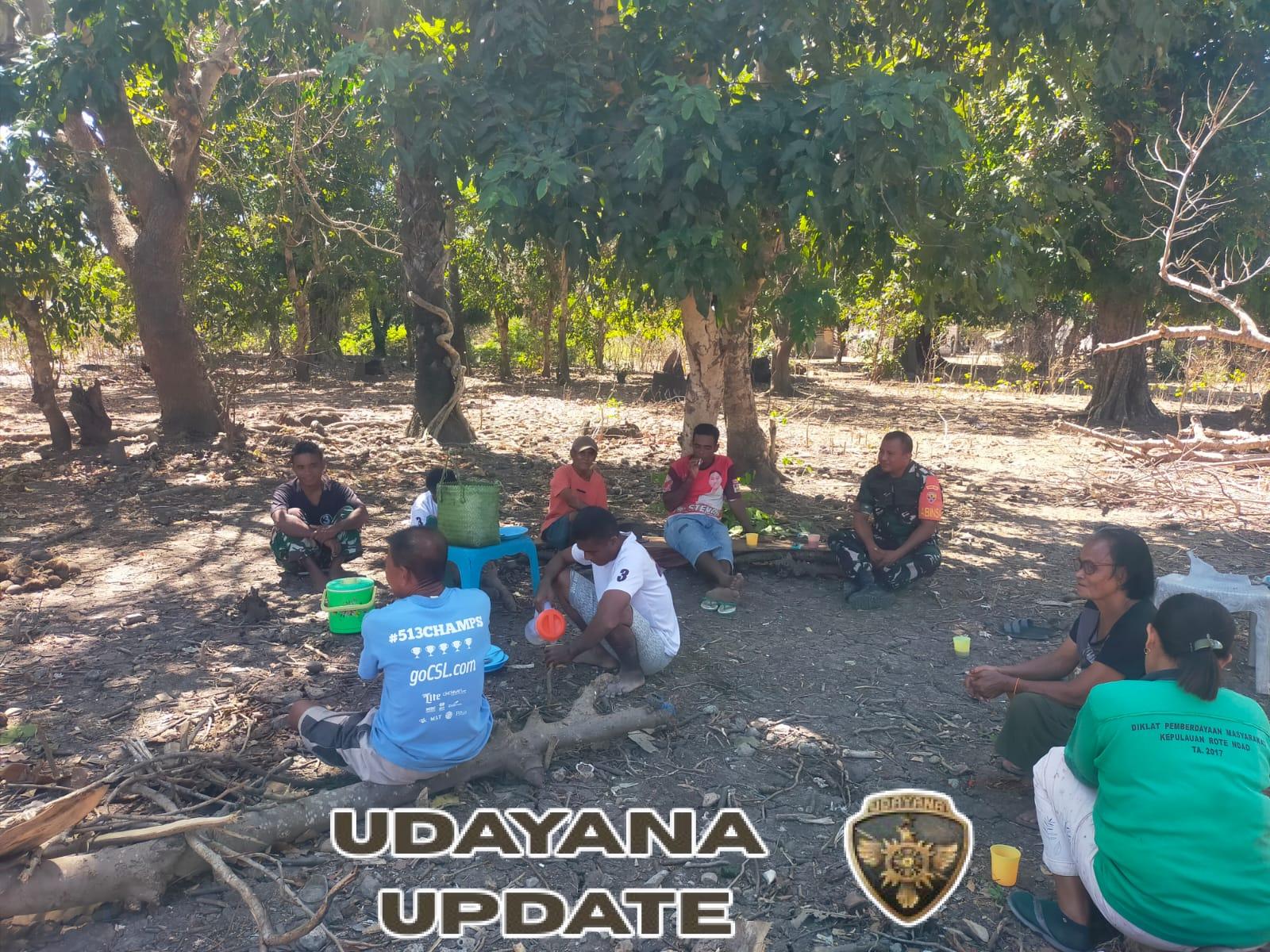 Komsos Dengan Warga Binaan Babinsa Jalin Keakraban