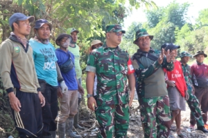 Letkol Kav Basofi Cahyowibowo Apresiasi Gotong Royong TNI dan Warga Kalabeso