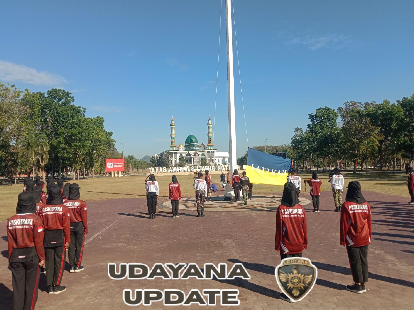 TNI-POLRI Bersinergi Latih Paskibraka Tingkat Kabupaten Sumbawa Barat Sambut HUT ke-80 RI