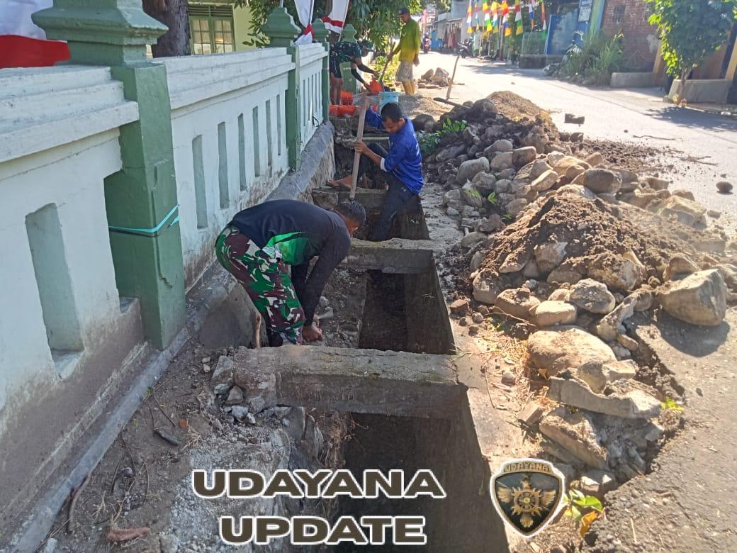 Wujud Kemanunggalan TNI-Rakyat, Satgas TMMD Intensifkan Pengerjaan Drainase