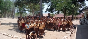 TNI dan Sekolah Bersinergi, Seleksi Gerak Jalan di SDN Biloe Berjalan Lancar