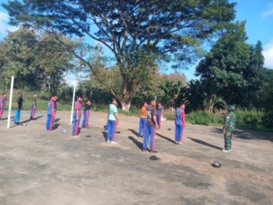 Semangat Latihan Paskibra di Insana Tengah Didukung Pendampingan Babinsa Koramil Koramil 1618-04/Bisel