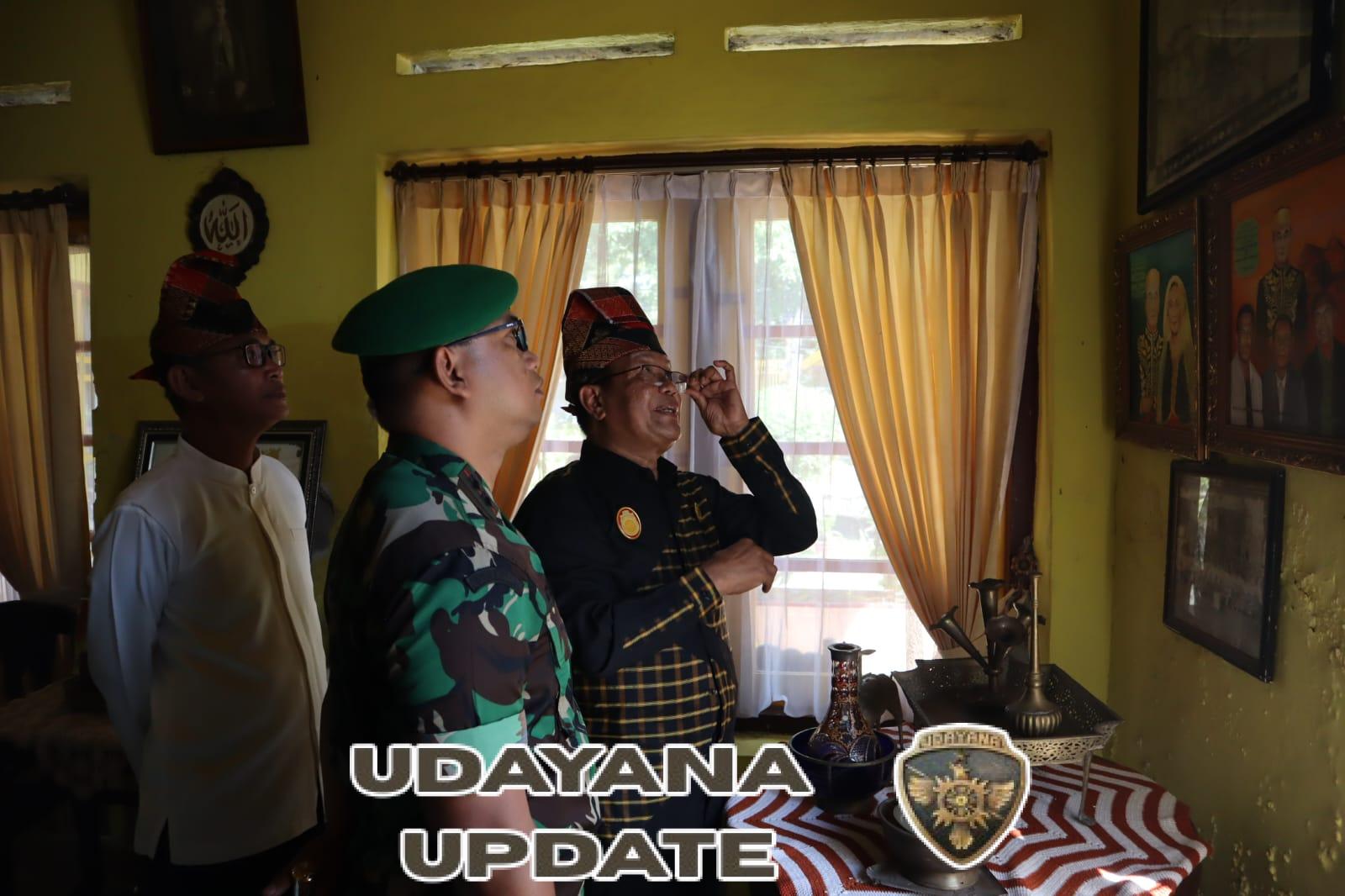 ‎Kodim 1607/Sumbawa Terima Panji Kesultanan Sumbawa untuk Dibawa ke Kirab Nasional HUT RI ke-80 di Jakarta ‎