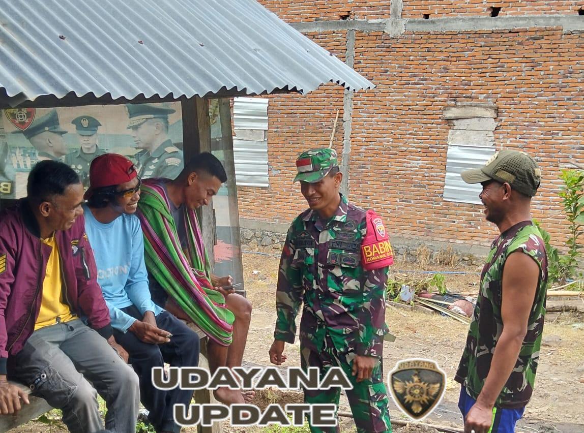 Babinsa Kempo Giat Komsos Ajak Warga Pasang Bendera Sambut HUT RI ke-80