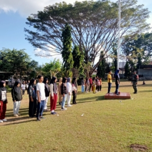‎Babinsa Lantung Berikan Pelatihan Paskibraka dan Wawasan Kebangsaan kepada Siswa SMPN 1 Lantung