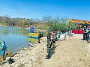 Danposramil dan Babinsa Dukung Pelestarian Budaya Helong di Semau