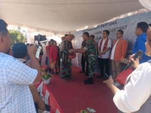 Babinsa Camplong 2 Kawal Proses Awal Pembangunan Pabrik Konsentrat