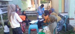 Babinsa Salit Hadiri dan Dampingi Kegiatan Posyandu Serta Layanan Lansia