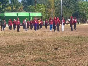 Babinsa Desa Anyar Latih Calon Paskibraka Kecamatan Jereweh Sambut HUT RI Ke+80.